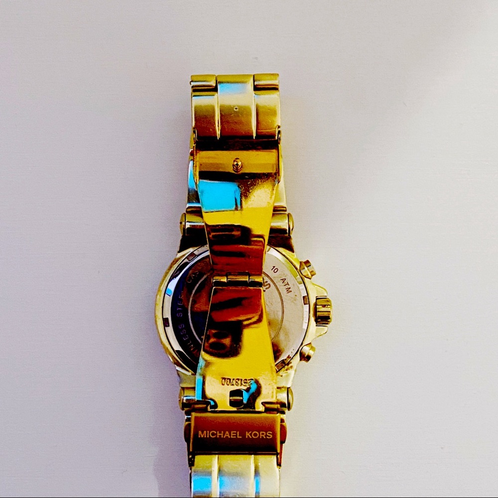 Michael Kors Gold Watch - Picture 5 of 7